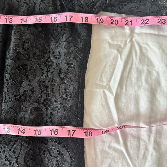 Lilly Pulitzer Averi Lace Dress in Onyx Two Tone Carnival Lace - Size 12 - Picture 11 of 12